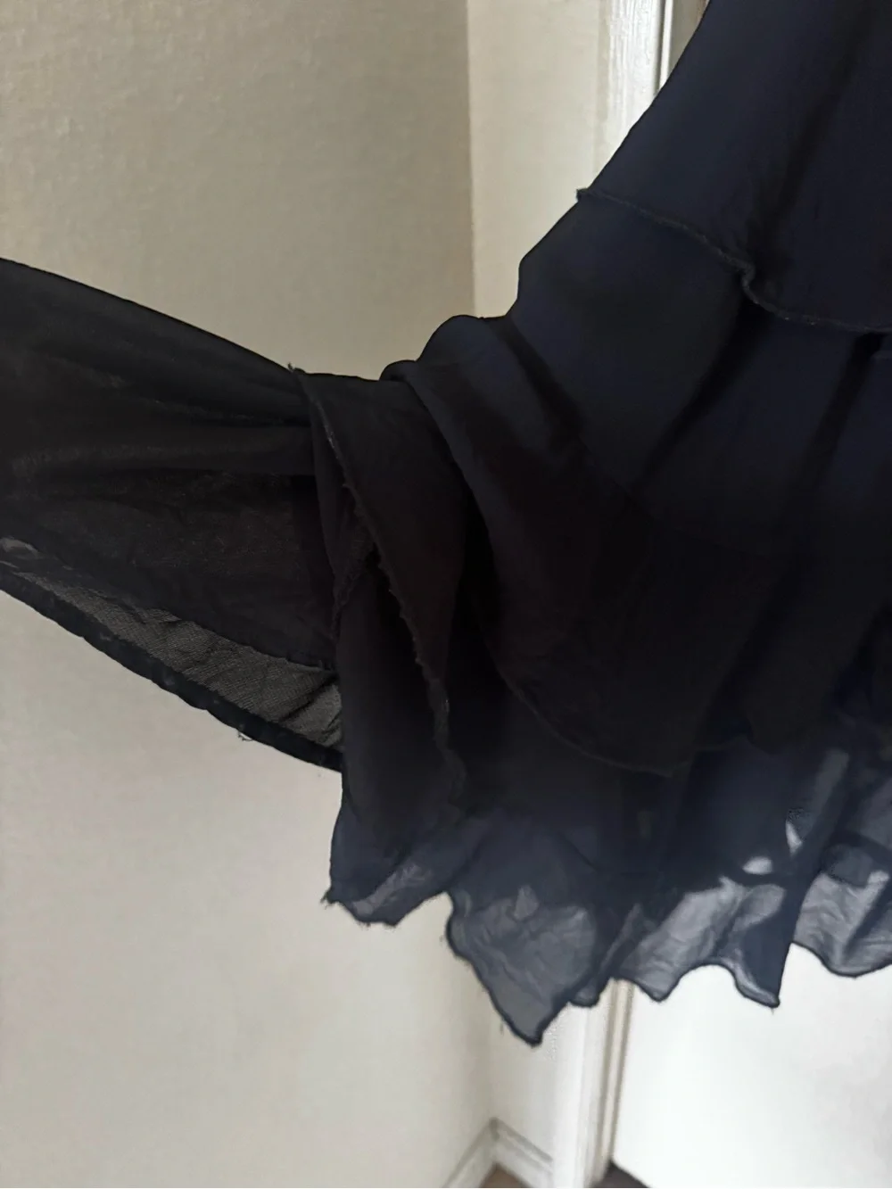 Marikka Nakk Women's Black Tiered Ruffle Maxi Skirt - Picture 4 of 8